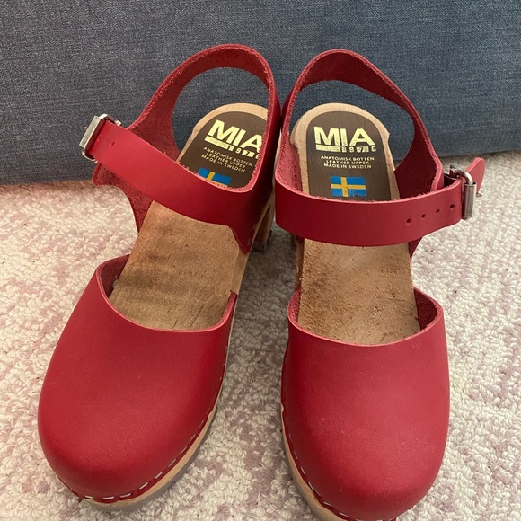 MIA Abba clogs - NWOT - Picture 2 of 6